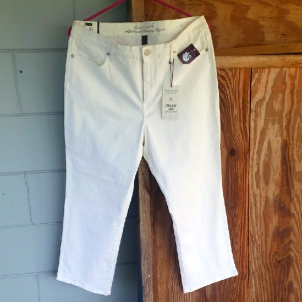 Brand new "Gloria Vanderbilt" white ankle & cropped Jeans